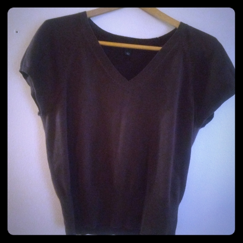 A.N.A V neck short sleeve sweater